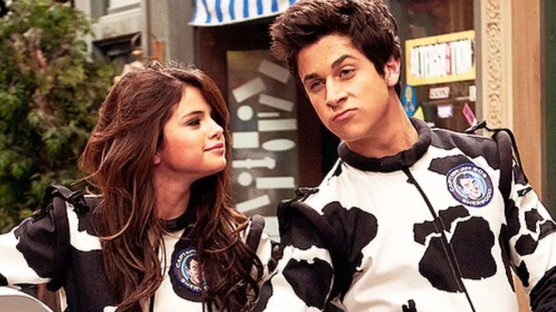 The long-awaited return of the series Wizards of Waverly Place with Selena Gomez and David Henrie - Instagram David Henrie